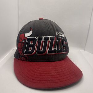 Vintage 1990s NBA Chicago Bulls Snapback Hat - Adjustable - New Era Fits